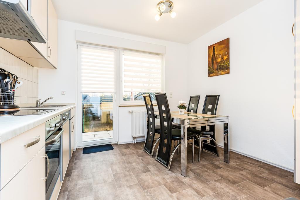 Ferienwohnung Koeln Stammheim Habitación foto